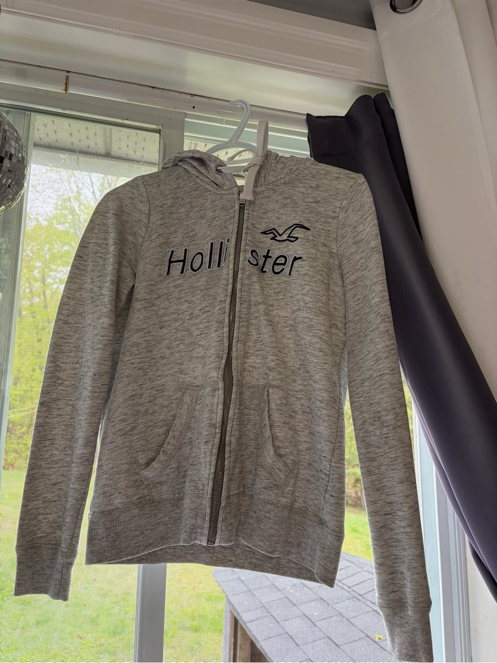 2000s Hollister zip up